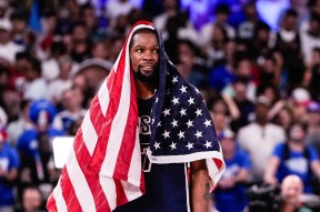 杜兰特回归赛场，大胜首场状态亮眼，利物浦观众沸腾！的简单介绍