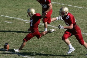 Uzi在快船比赛中战术调整，重要助攻引发热议！气势如虹延续